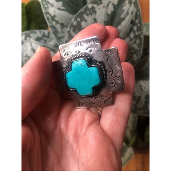 Unique Silver and Turquoise Ring! - Picture 6 of 9